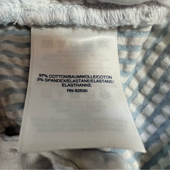 Lands End Womens Size 10 Blue White Striped Seersucker Bermuda Shorts-Stretchy - Picture 4 of 8